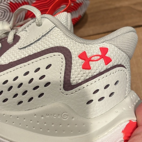 Under Armor !! - Picture 4 of 4